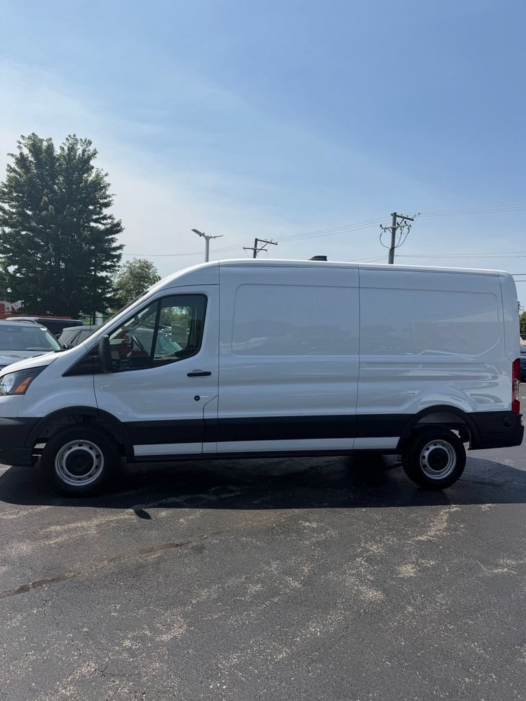 Certified 2026 Ford Transit 250 148 Medium Roof RWD image 5