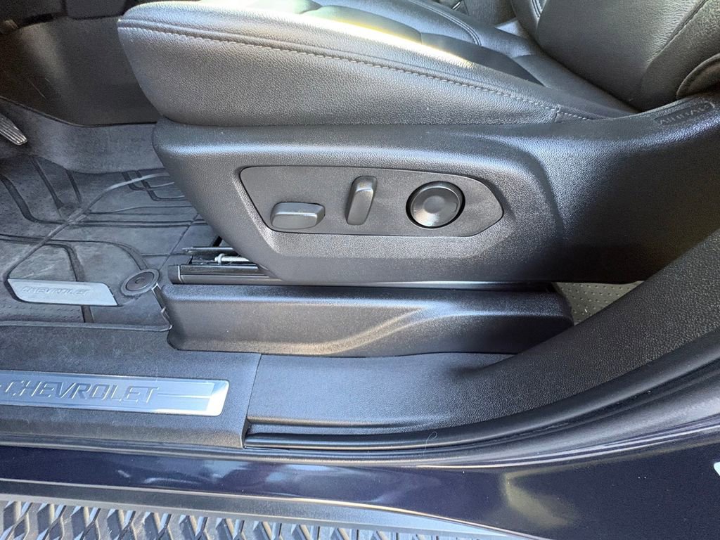 Used 2024 Chevrolet Tahoe Z71 w/ Z71 Off-Road Package image 11