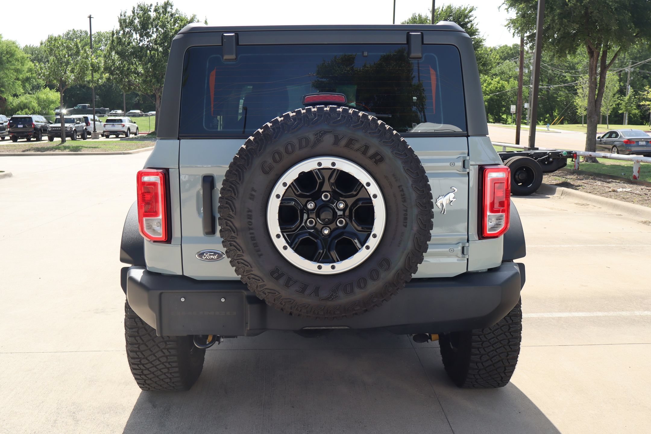 Certified 2022 Ford Bronco 2-Door w/ Sasquatch Package AWD/4WD image 4
