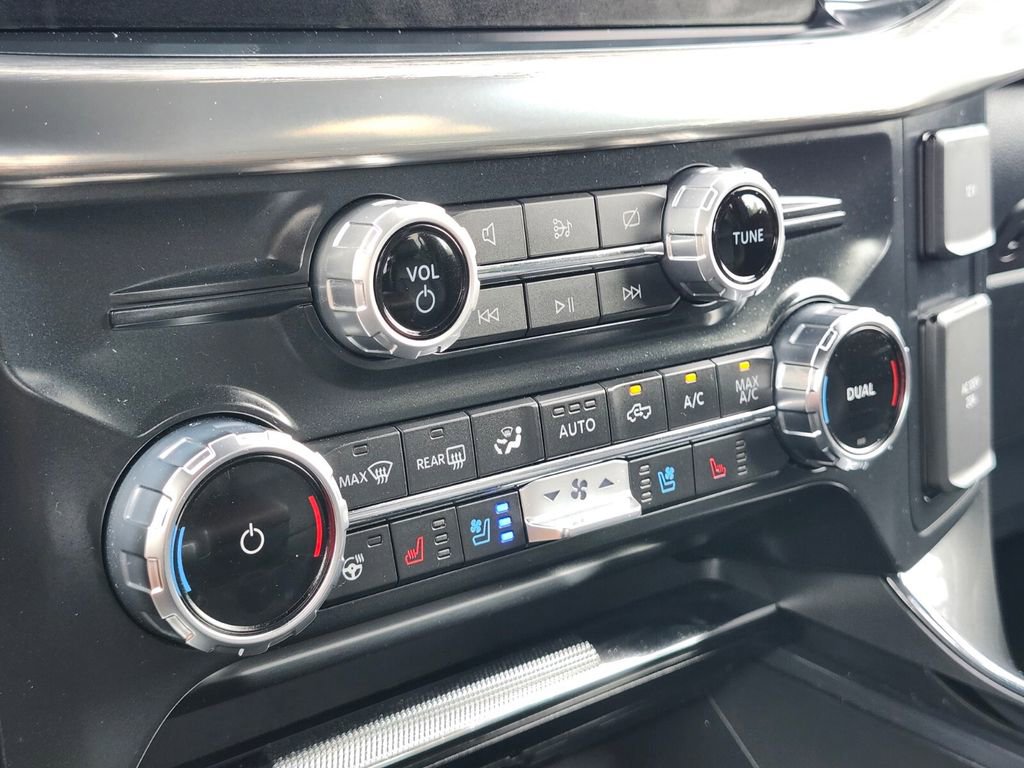 Certified 2022 Ford F150 Lariat w/ Equipment Group 502A High AWD/4WD image 22