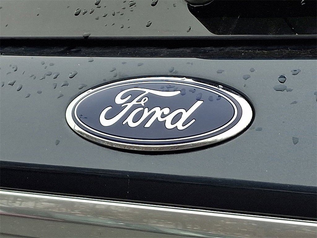 Certified 2023 Ford Explorer Platinum w/ Technology Package image 31