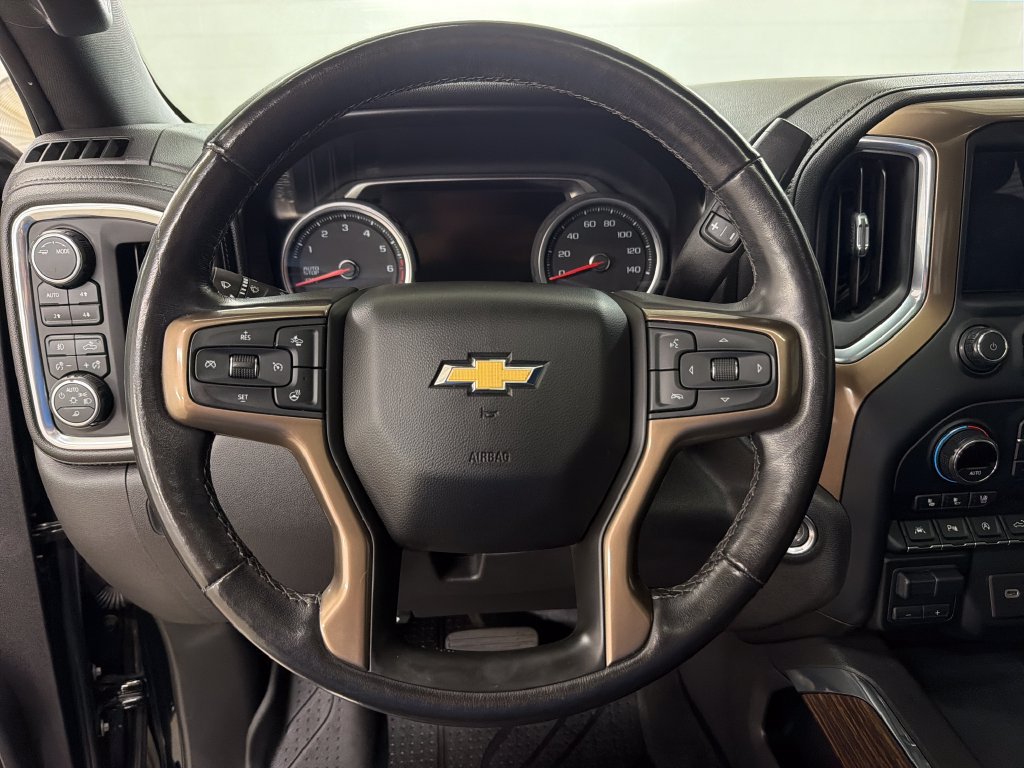 Used 2021 Chevrolet Silverado 1500 High Country w/ Technology Package AWD/4WD image 20