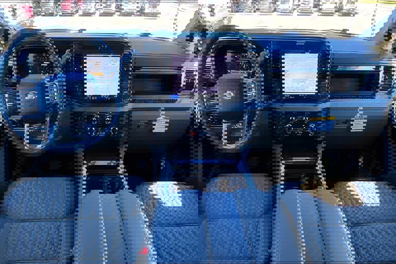 Certified 2025 Ford F350 Platinum w/ Platinum Plus Package image 15