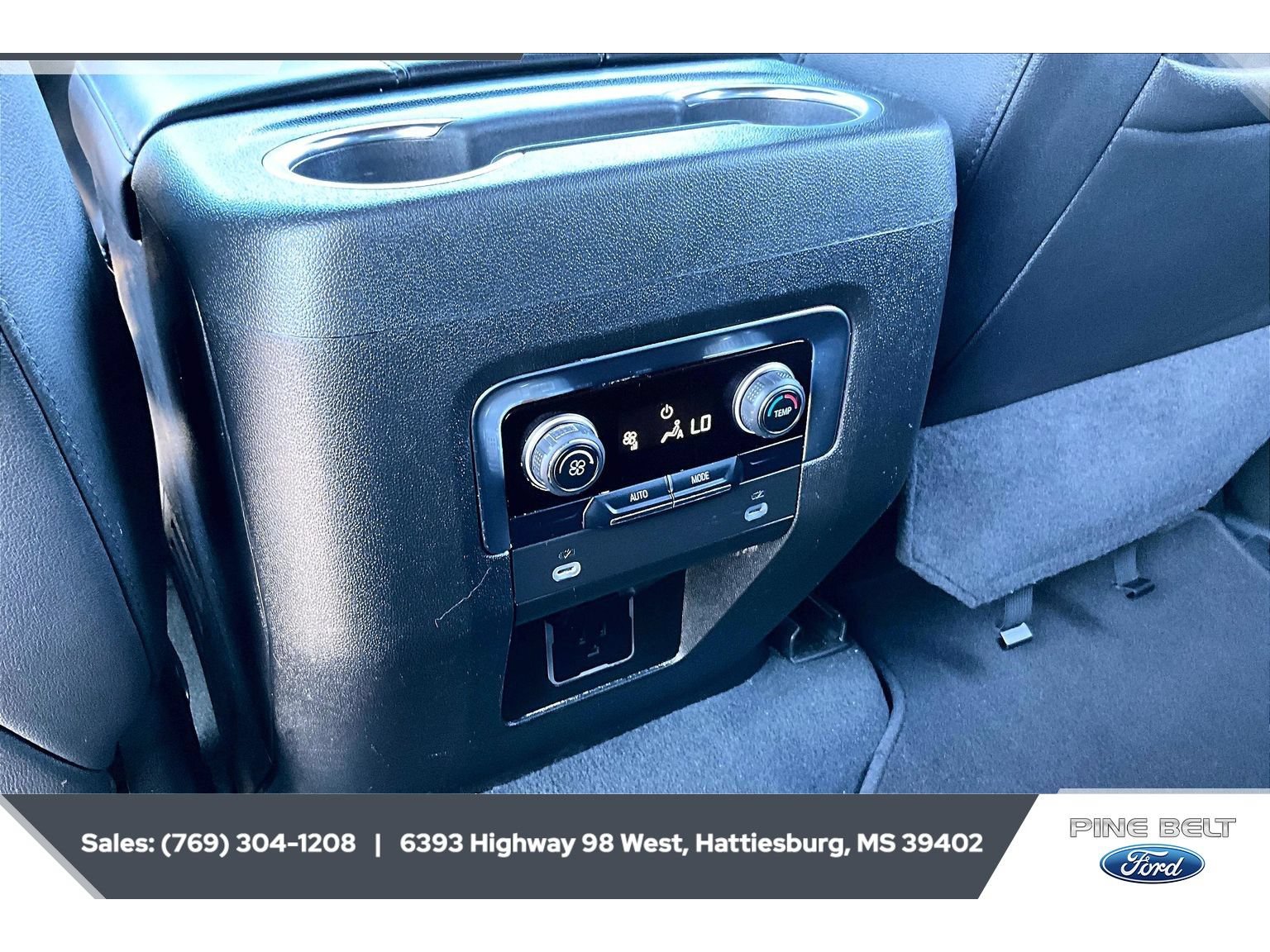 Used 2024 Chevrolet Tahoe LT RWD image 25