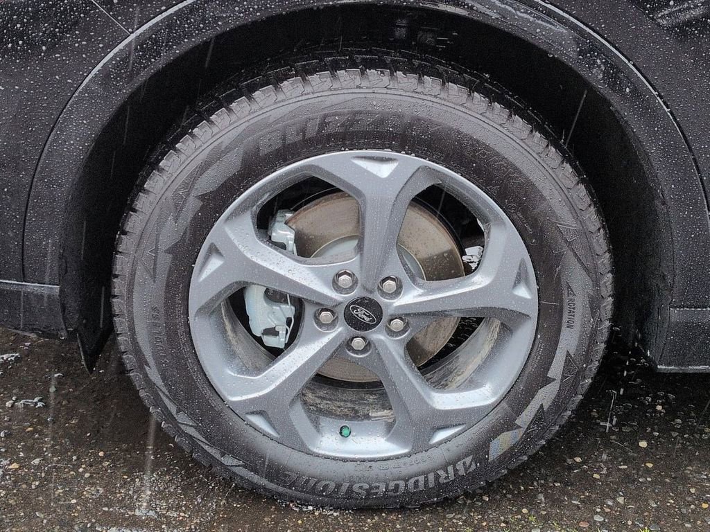 Certified 2024 Ford Escape ST-Line w/ Tech Pack #1 image 32