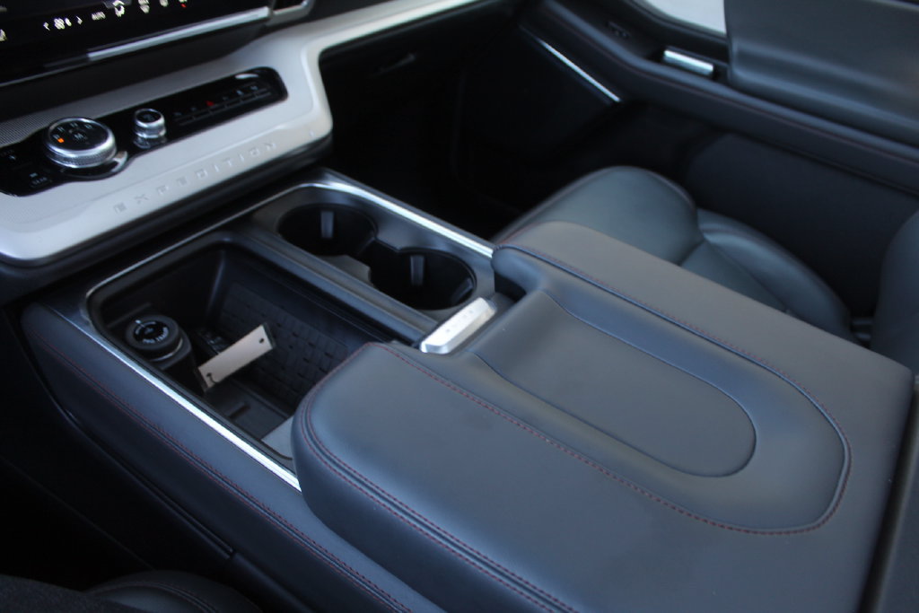 Certified 2025 Ford Expedition Active RWD image 35