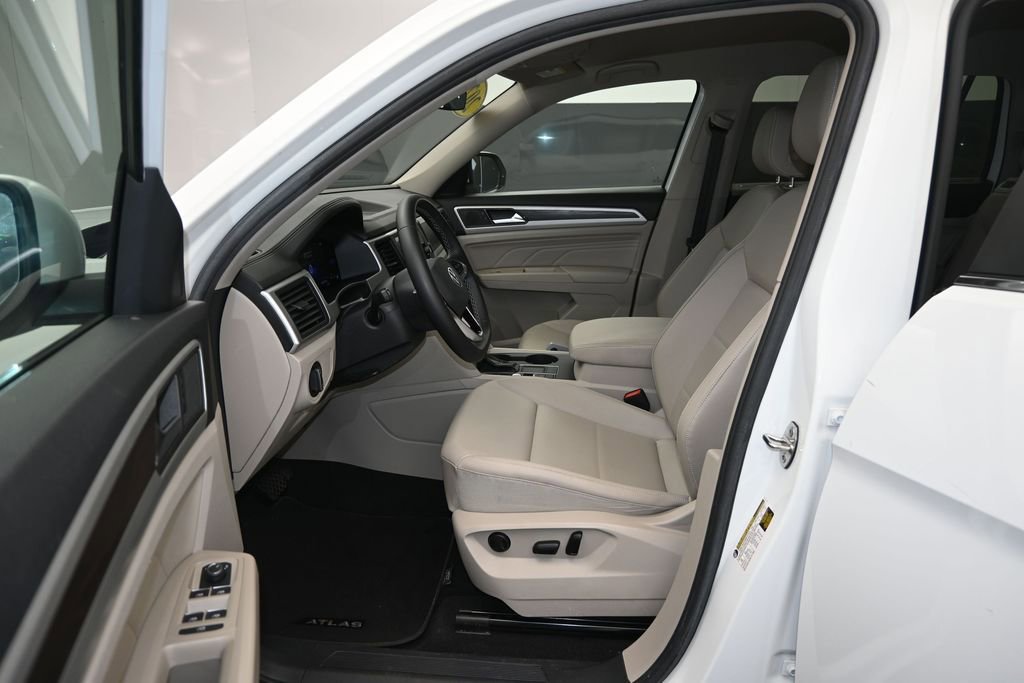 Used 2023 Volkswagen Atlas SE FWD image 13