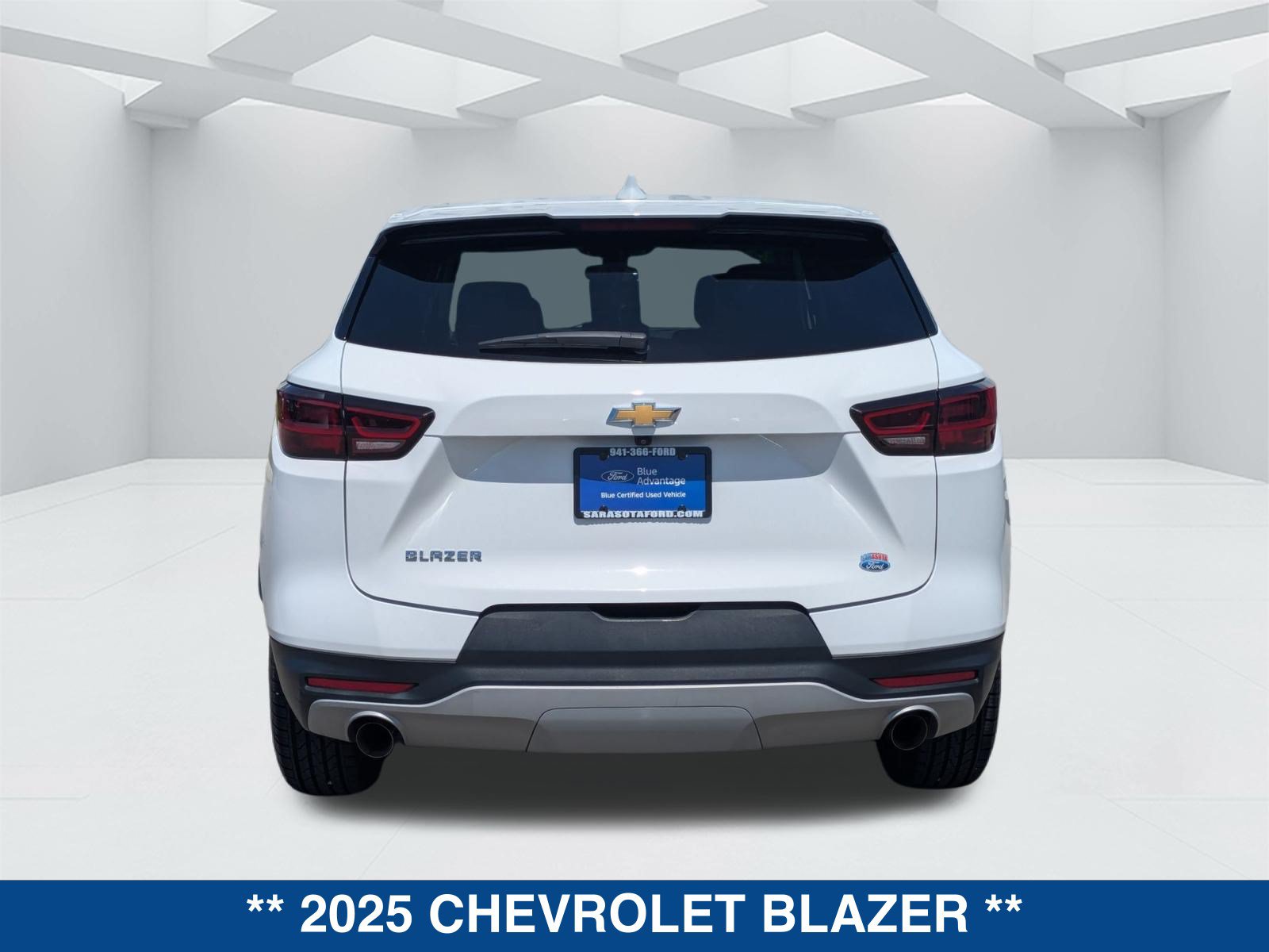 Used 2025 Chevrolet Blazer LT FWD image 6