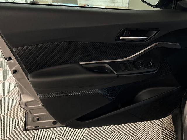 Used 2020 Toyota C-HR LE image 14