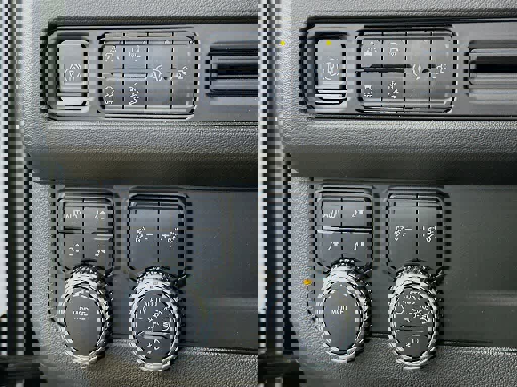 Used 2021 GMC Yukon AT4 image 27