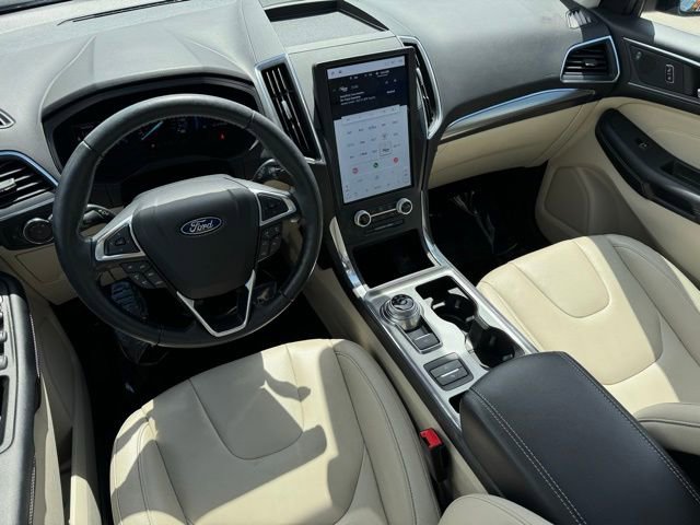 Certified 2022 Ford Edge Titanium AWD/4WD image 6