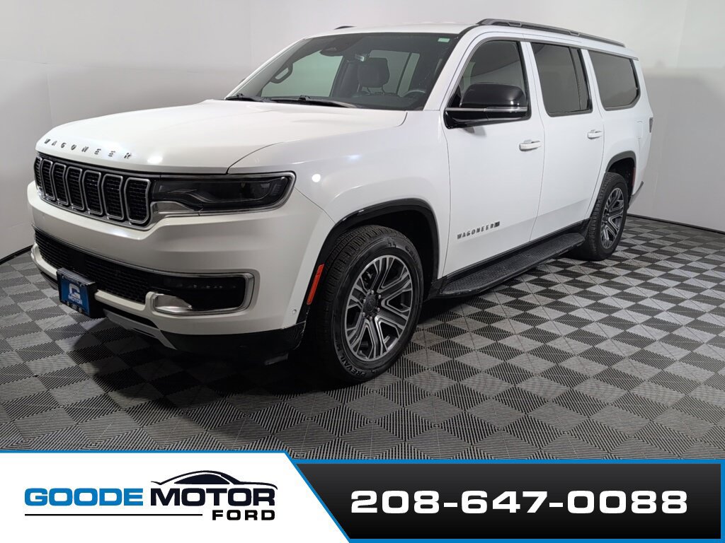 Used 2024 Jeep Wagoneer L Series II AWD/4WD image 4
