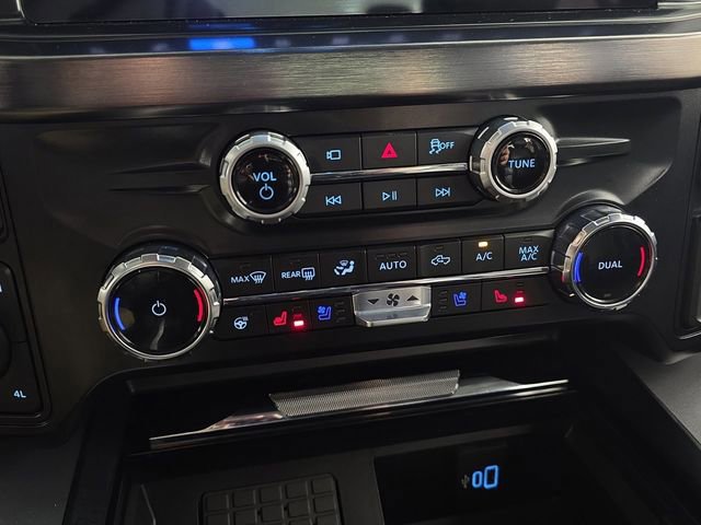 Certified 2025 Ford F350 Lariat w/ FX4 Off-Road Package image 18