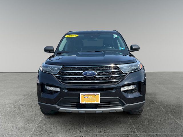 Certified 2022 Ford Explorer XLT w/ Equipment Group 202A AWD/4WD image 9