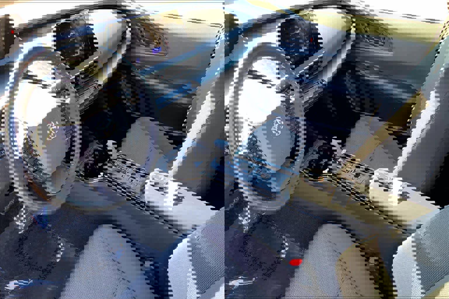 Used 2023 Toyota Prius LE image 14