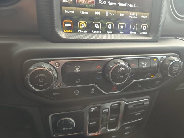 Used 2021 Jeep Wrangler Unlimited Sport AWD/4WD image 14
