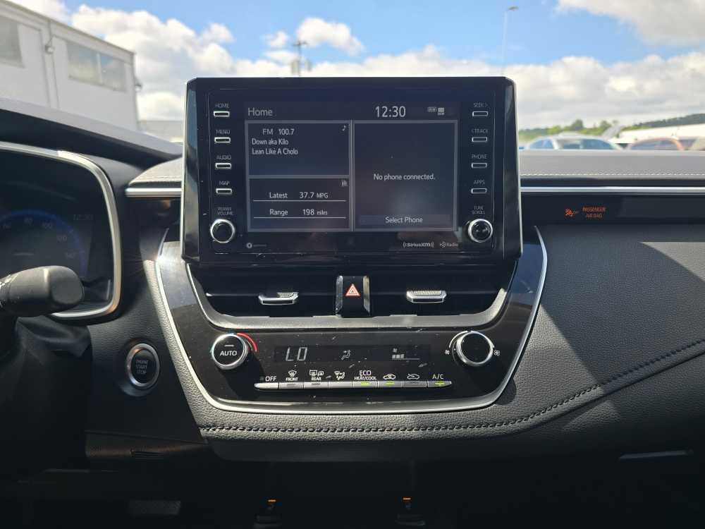 Used 2021 Toyota Corolla XLE w/ Carpet Mat Package (TMS) FWD image 13