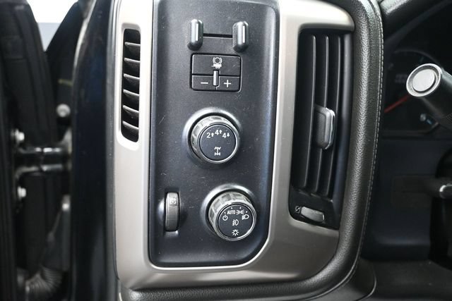 Used 2018 GMC Sierra 2500 Denali w/ Duramax Plus Package AWD/4WD image 8