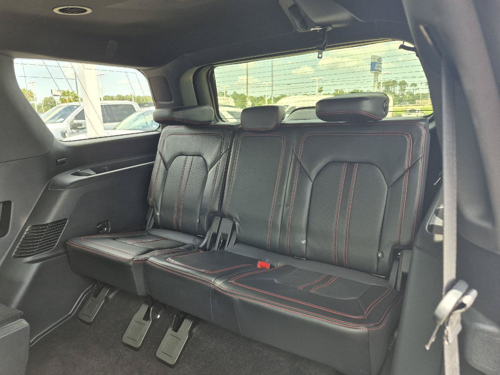 Certified 2021 Ford Expedition Limited RWD image 14