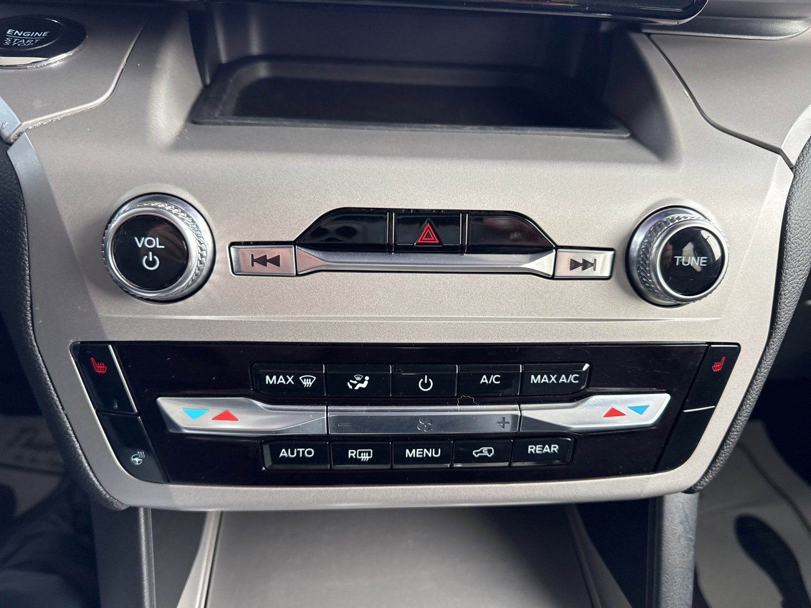 Certified 2023 Ford Explorer XLT w/ Equipment Group 202A image 33