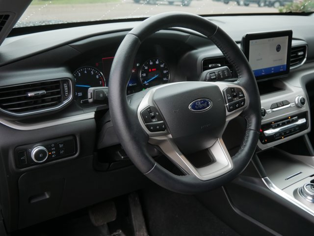 Certified 2023 Ford Explorer XLT w/ Equipment Group 202A AWD/4WD image 11