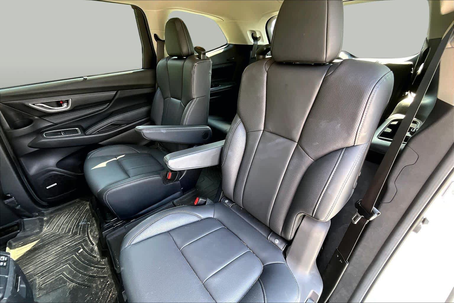 Used 2024 Subaru Ascent Limited w/ Technology Package AWD/4WD image 21