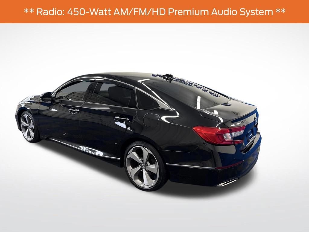 Used 2018 Honda Accord Touring image 4