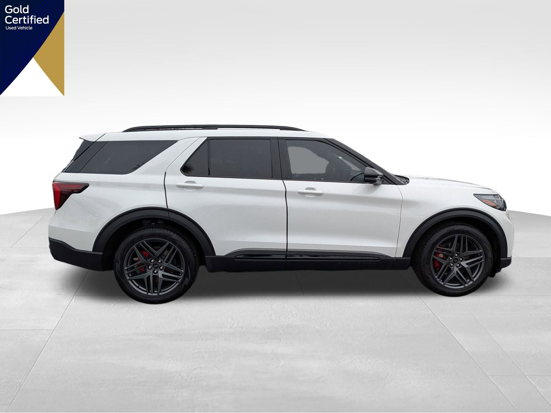 Certified 2025 Ford Explorer ST image 4