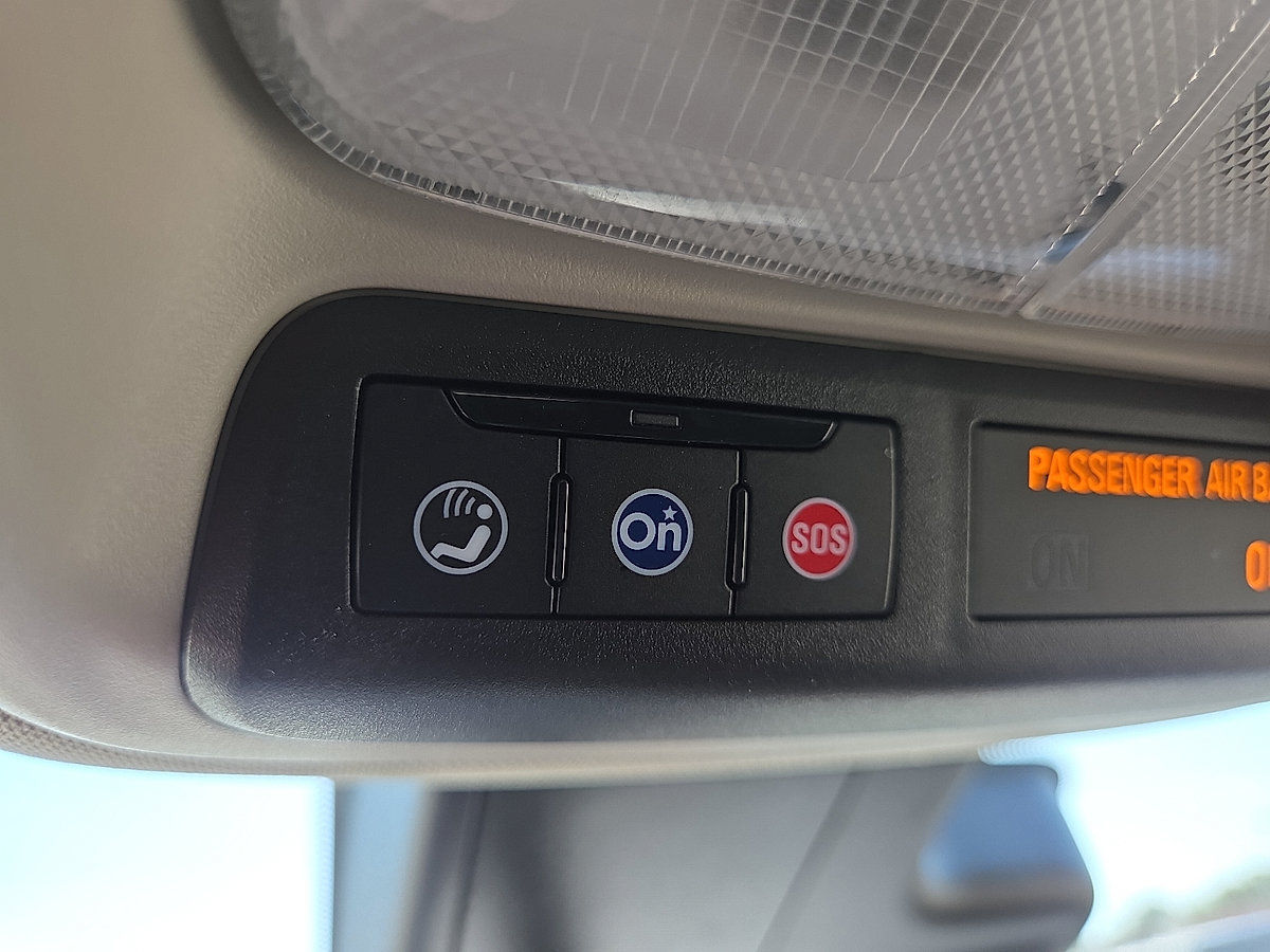 Used 2025 Buick Encore GX Sport Touring w/ Comfort Package FWD image 27