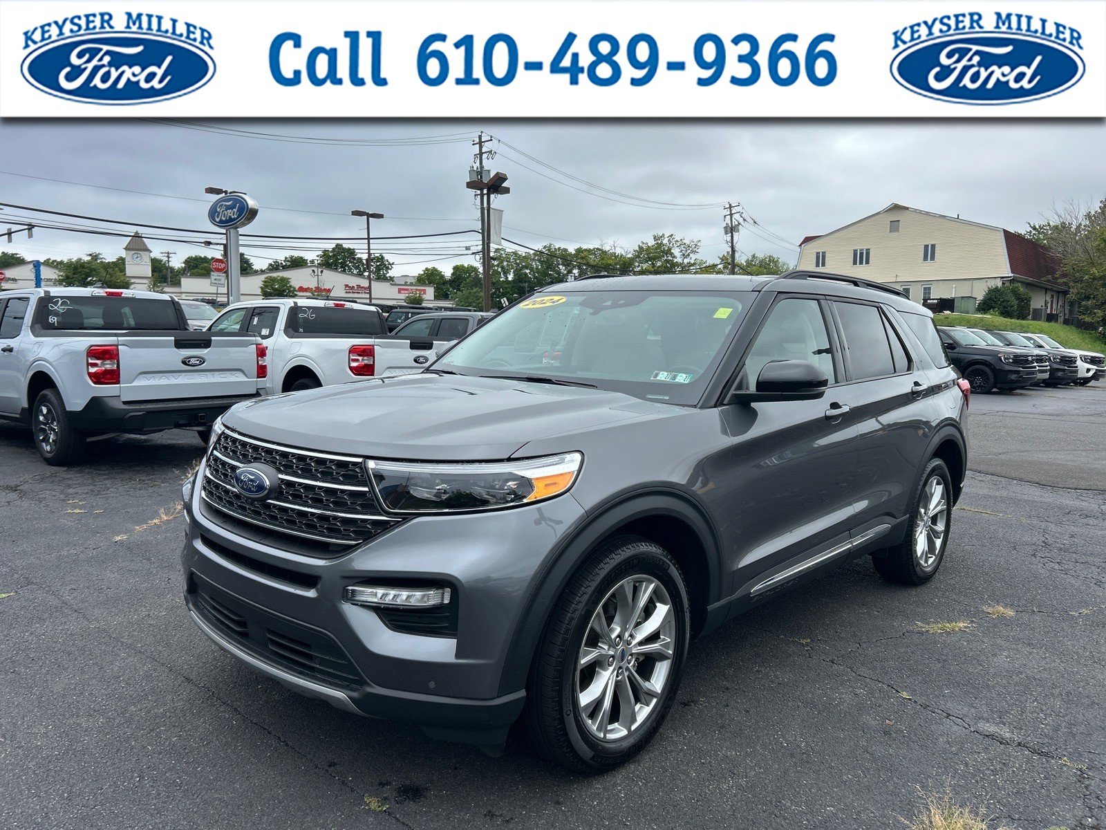 Certified 2024 Ford Explorer XLT w/ Equipment Group 202A