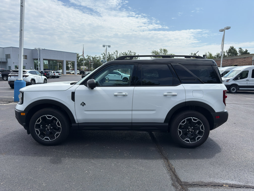 Certified 2025 Ford Bronco Sport Outer Banks w/ Outer Banks Tech Package+ AWD/4WD image 4