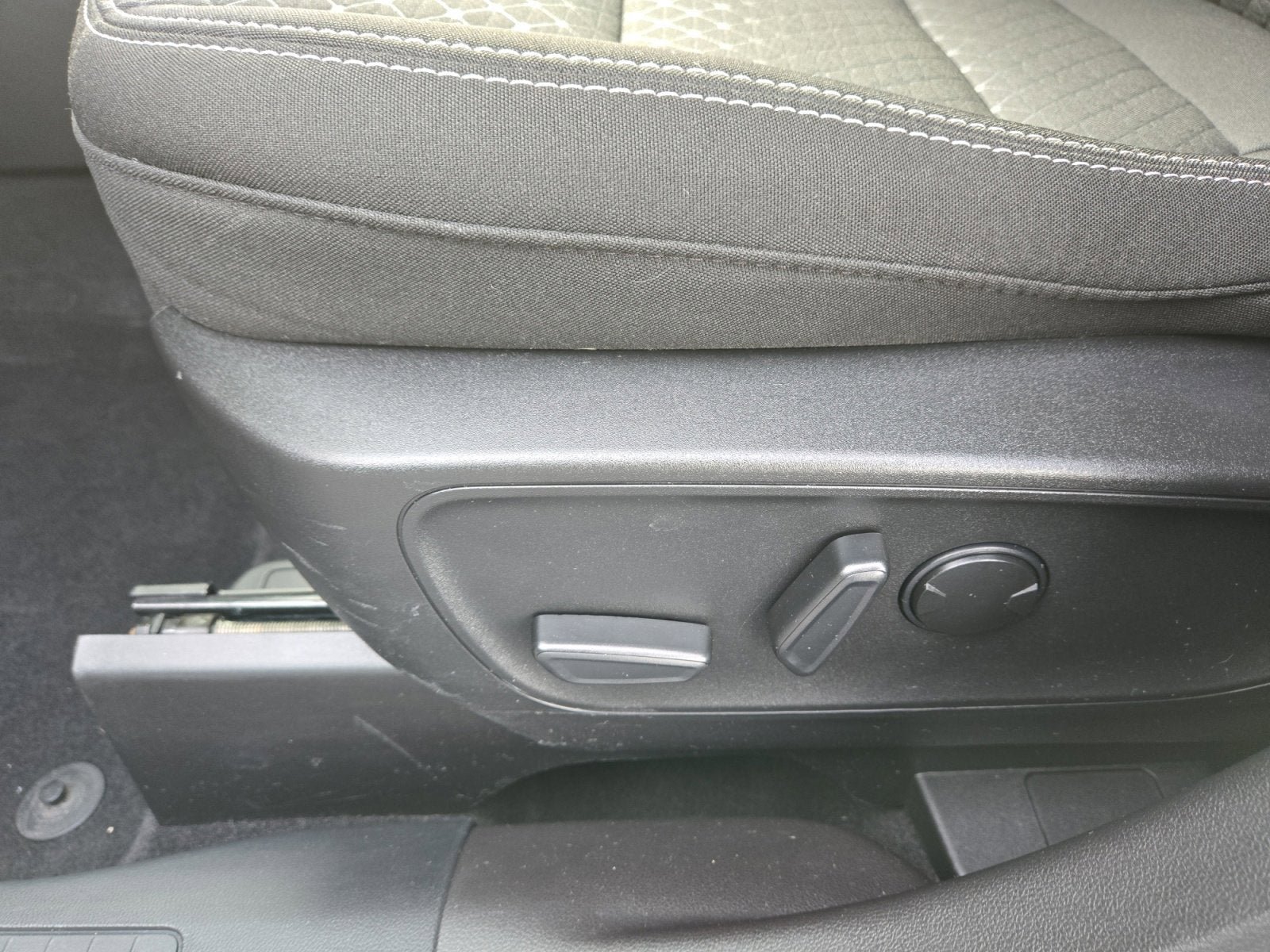 Certified 2023 Ford Escape Active AWD/4WD image 12