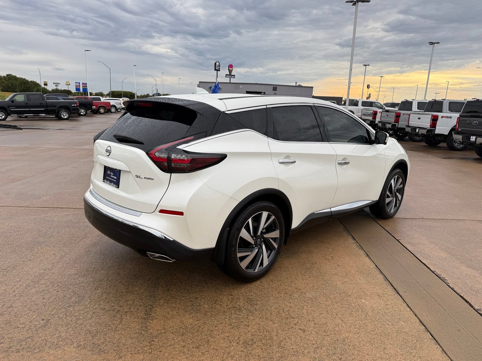 Used 2024 Nissan Murano SL AWD/4WD image 5