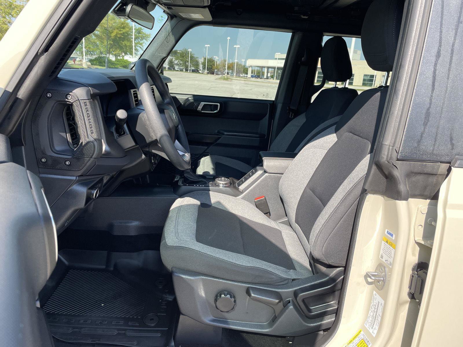 Certified 2025 Ford Bronco 4-Door w/ Sasquatch Package AWD/4WD image 17