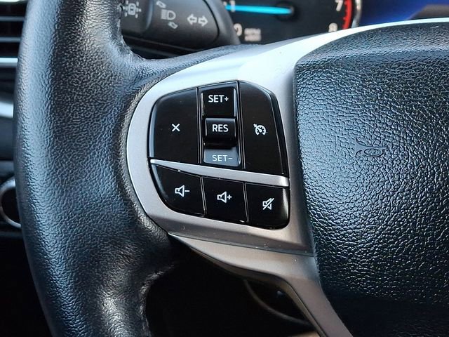 Certified 2022 Ford Explorer XLT w/ Equipment Group 202A image 22