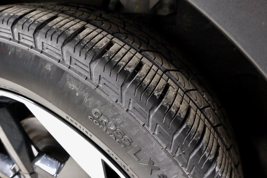 Used 2025 Kia Sorento EX image 21