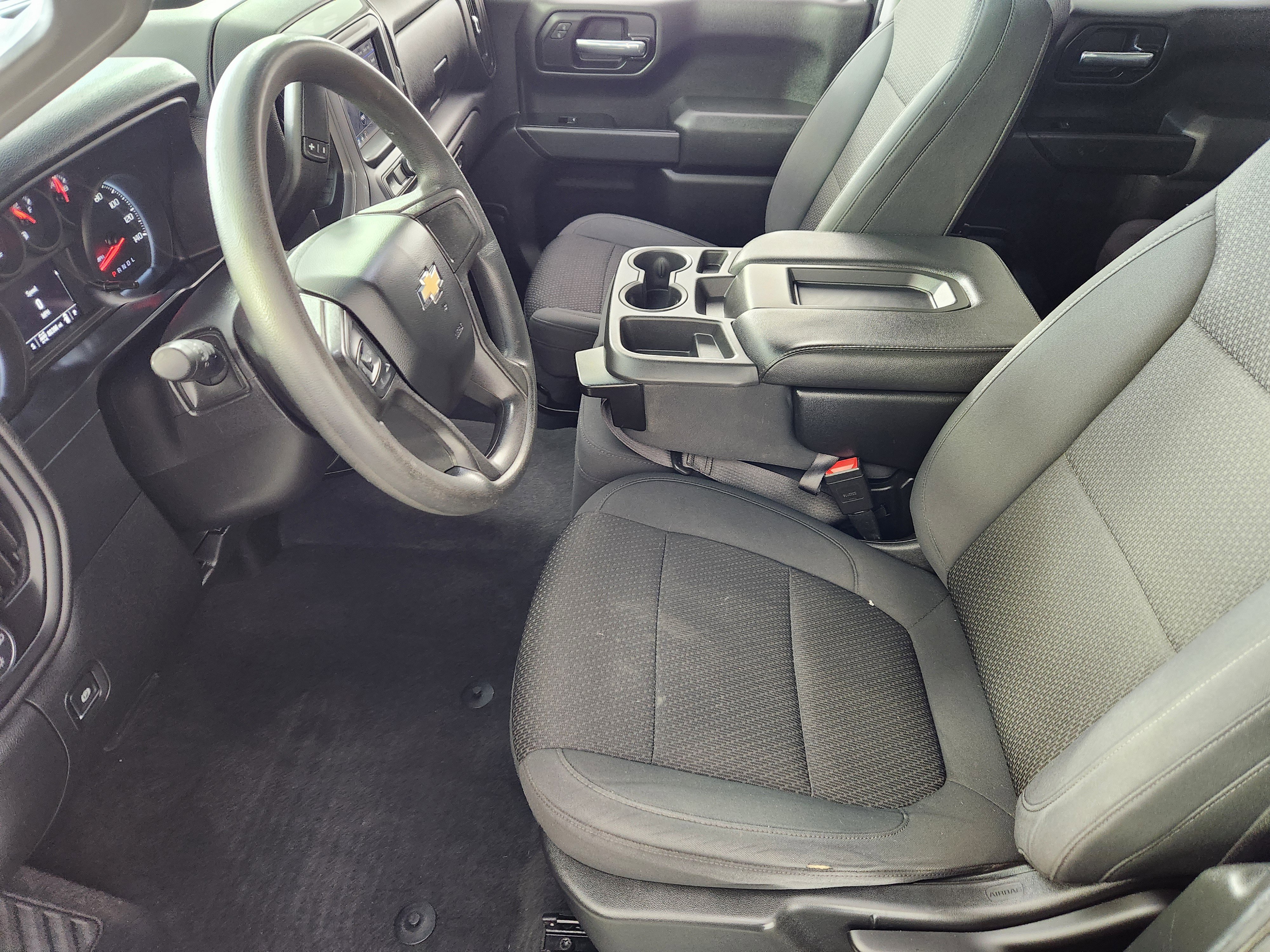 Used 2020 Chevrolet Silverado 1500 Custom w/ Custom Value Package image 11