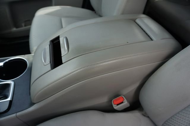 Used 2019 Toyota Highlander LE AWD/4WD image 22