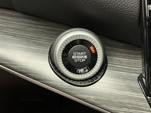 Used 2023 Jeep Wagoneer Series III w/ Premium Group I AWD/4WD image 24