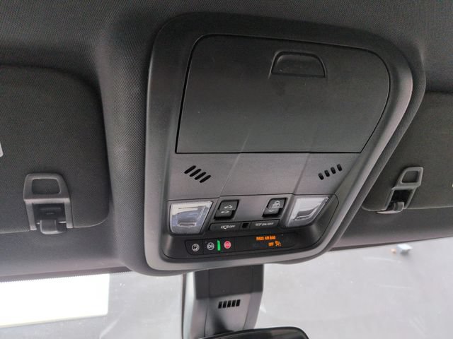 Used 2023 Chevrolet Equinox RS FWD image 46