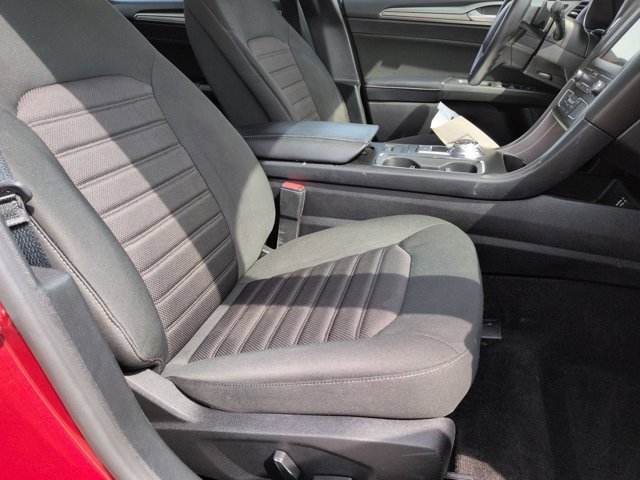 Certified 2019 Ford Fusion SE image 21