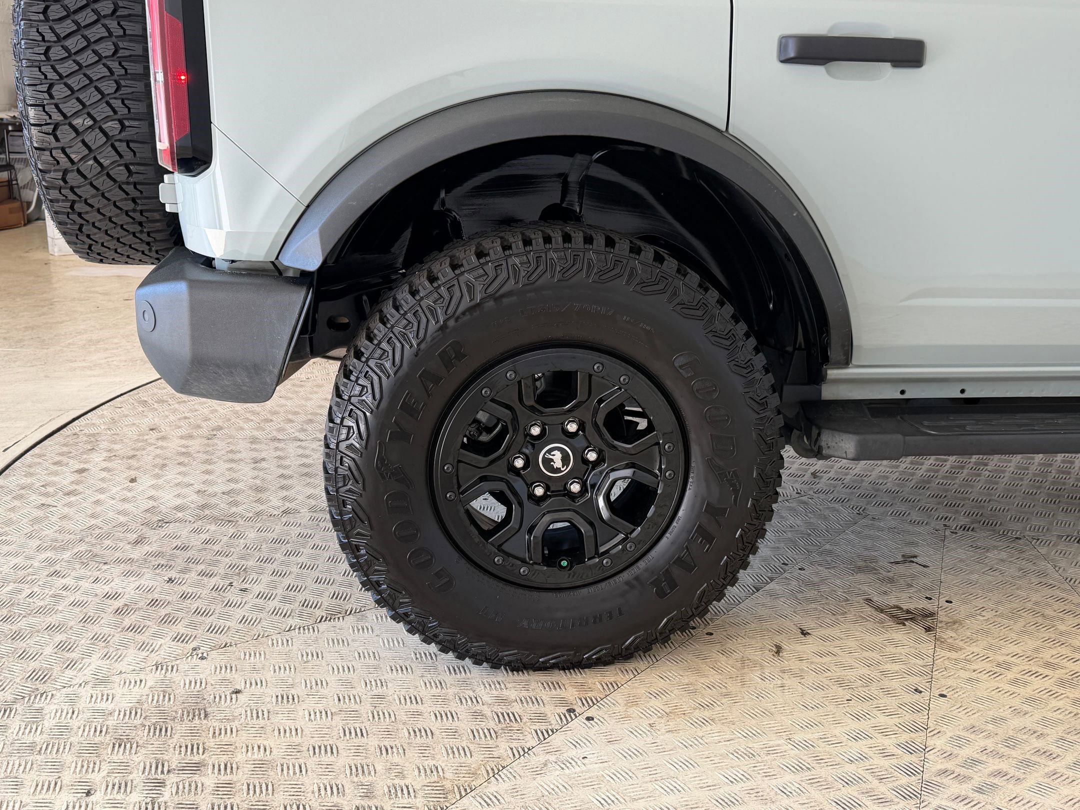 Certified 2024 Ford Bronco Wildtrak image 11