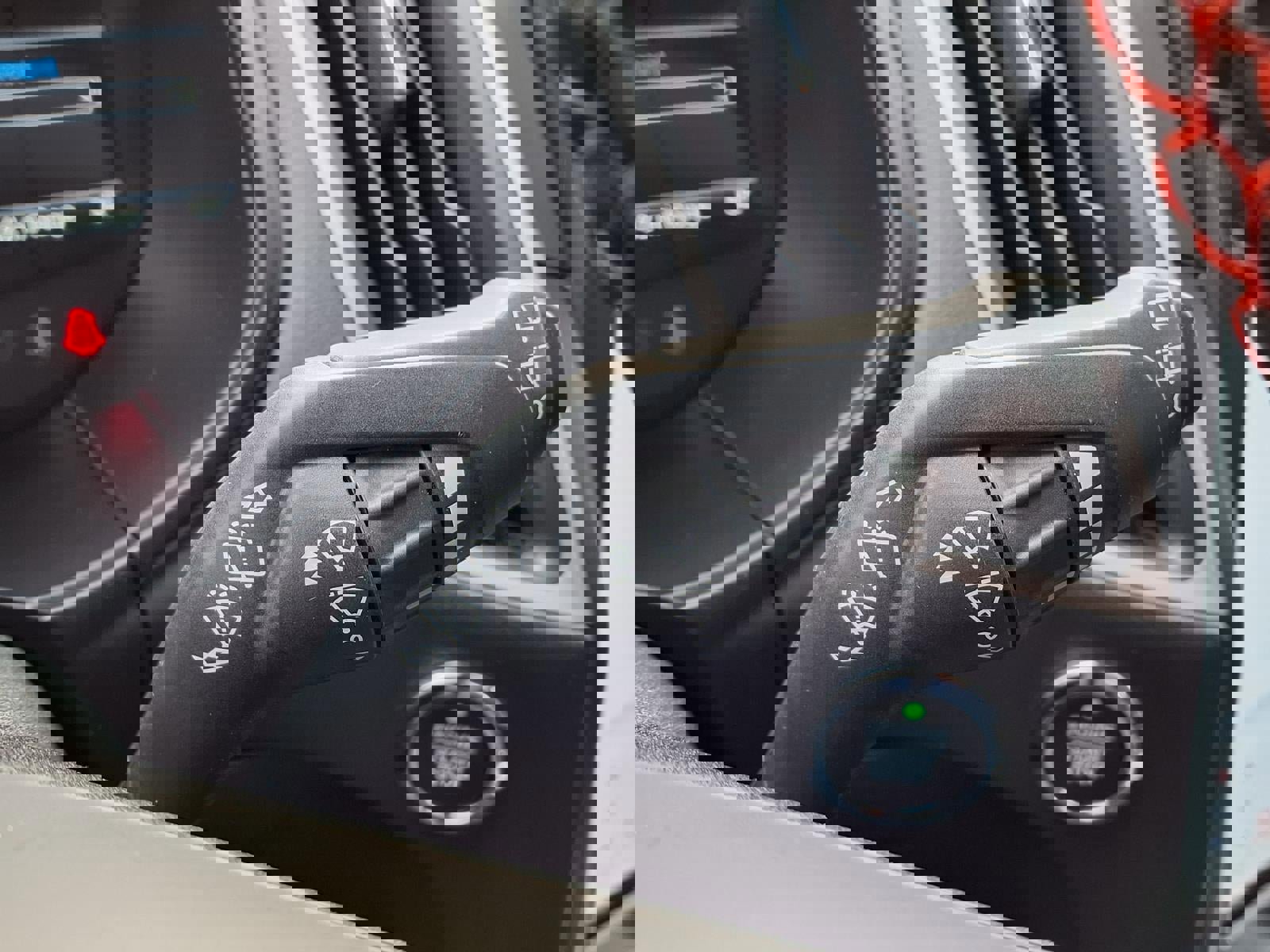 Certified 2023 Ford Edge ST-Line image 16