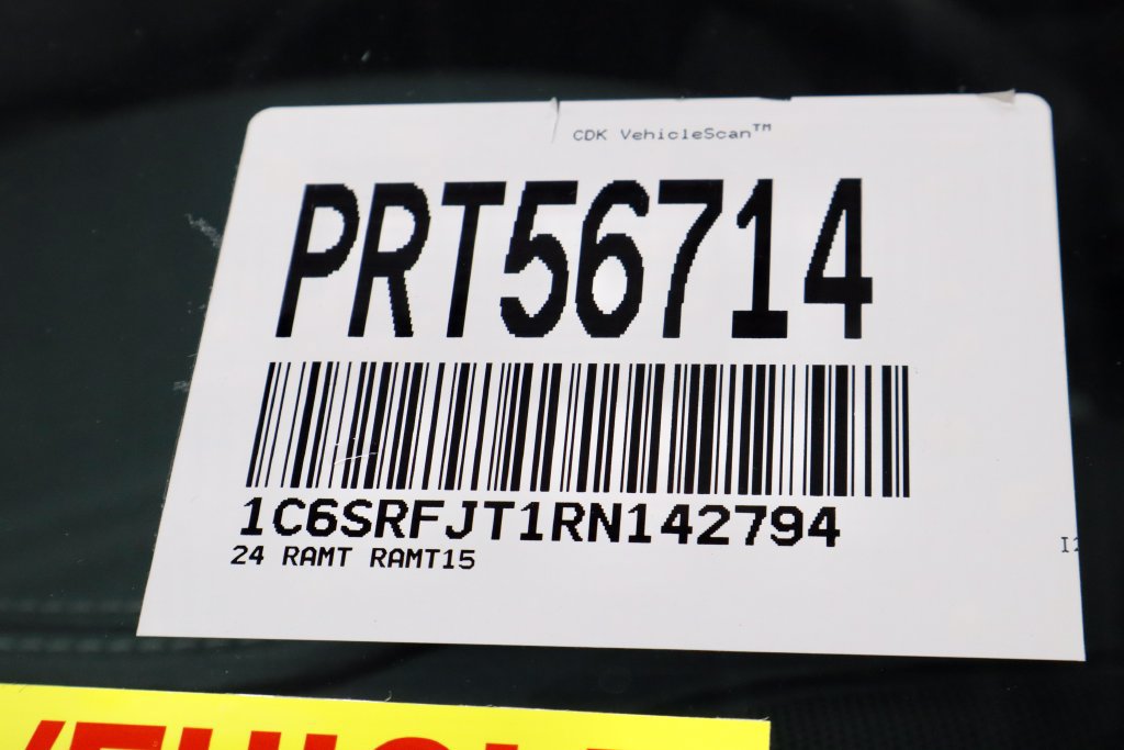 Used 2024 RAM 1500 Laramie AWD/4WD image 39