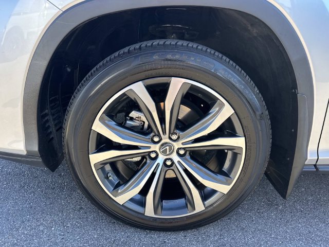 Used 2022 Lexus RX 350L FWD w/ Premium Package image 9
