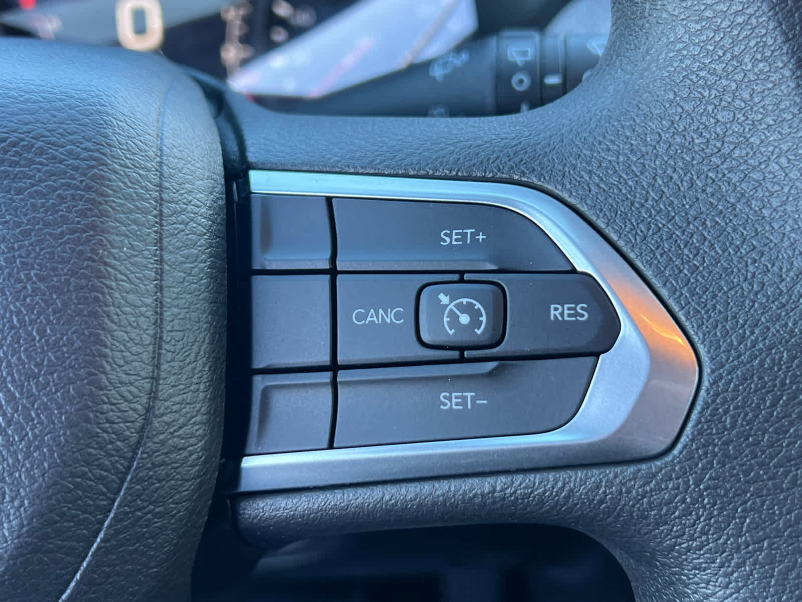 Used 2024 Jeep Compass Sport image 32