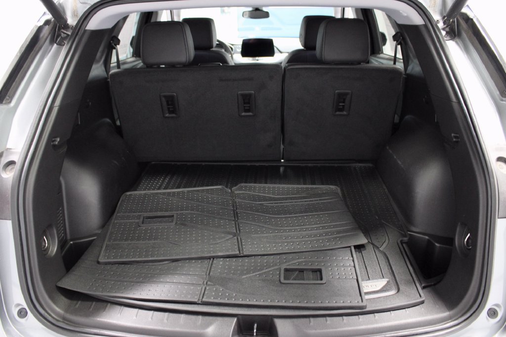 Used 2024 Chevrolet Blazer LT w/ LPO, Floor Liner Package FWD image 14