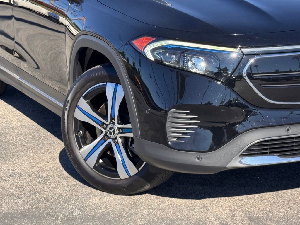 Used 2023 Mercedes-Benz EQB 300 300 image 4