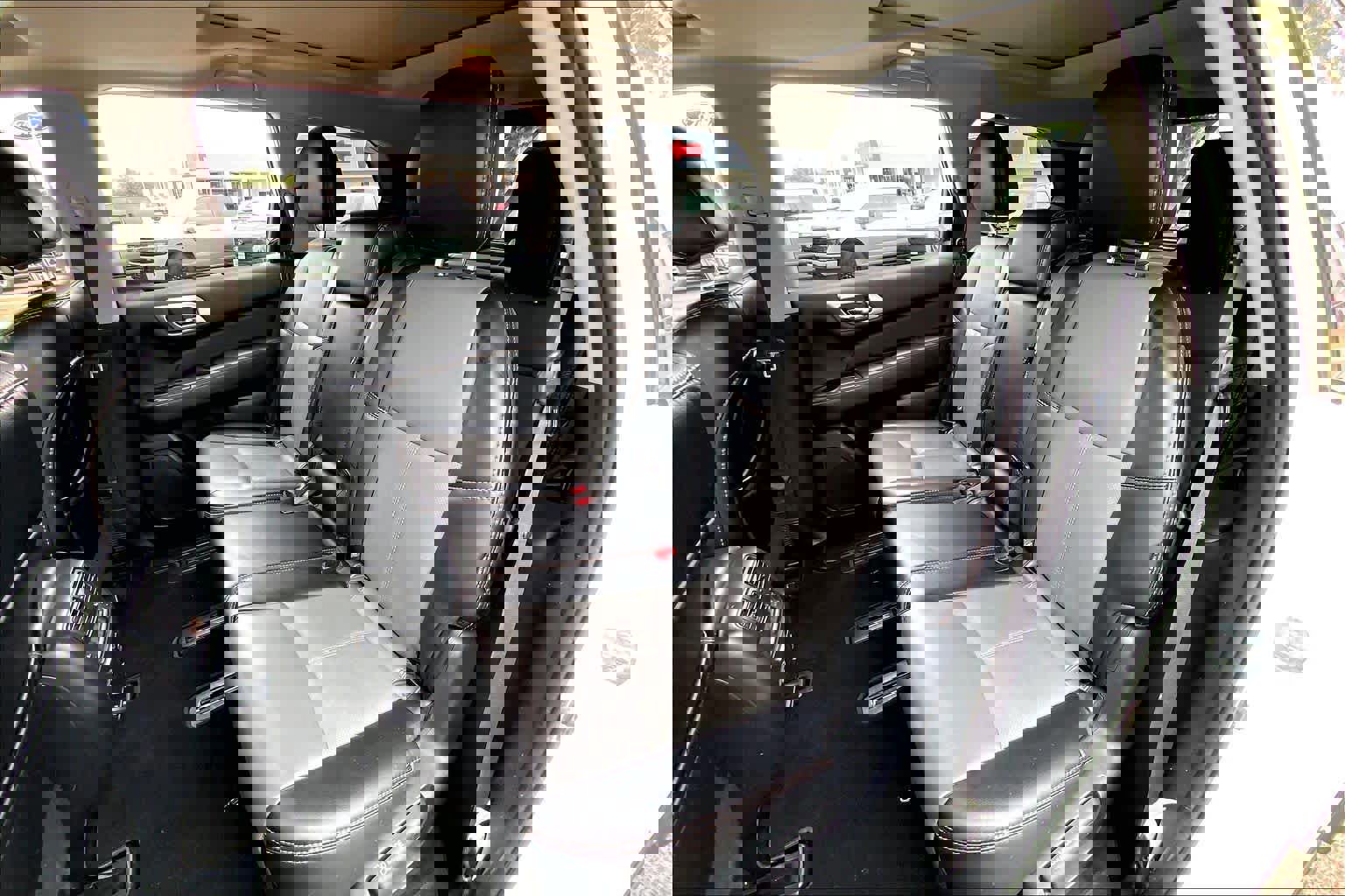 Used 2020 Nissan Pathfinder SL image 21