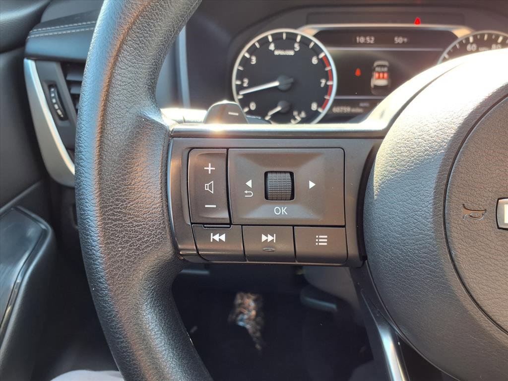 Used 2024 Nissan Rogue S image 13